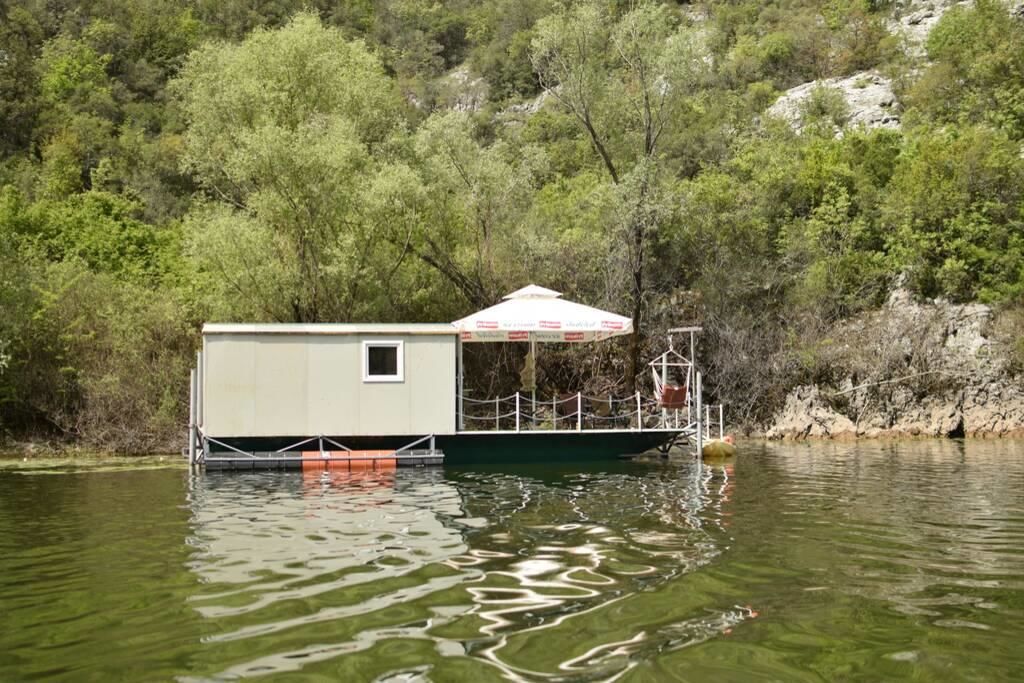 Ботели Dragan Apartment, Rijeka Crnojevića (Lake house) Риека-Црноевича-18