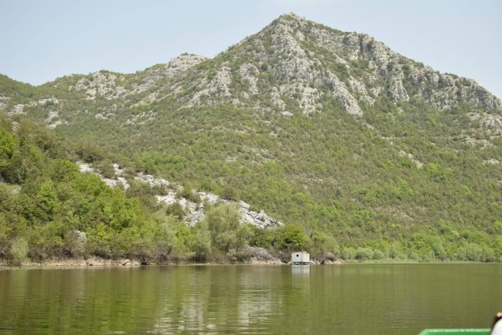 Ботели Dragan Apartment, Rijeka Crnojevića (Lake house) Риека-Црноевича-35