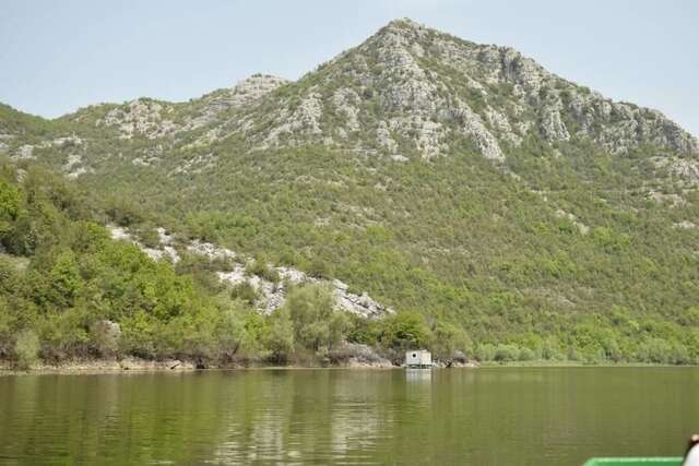 Ботели Dragan Apartment, Rijeka Crnojevića (Lake house) Риека-Црноевича-20